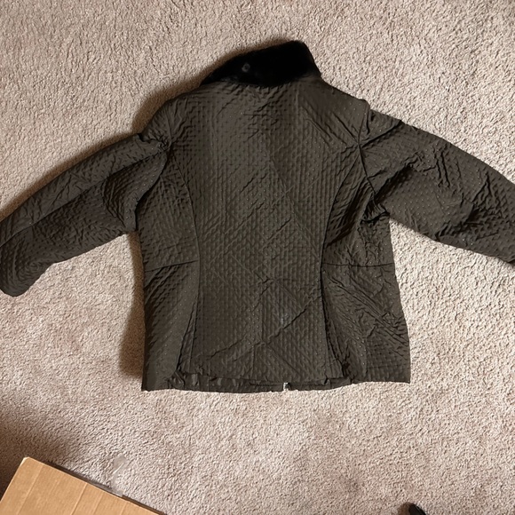 Lightweight jacket - Picture 2 of 3
